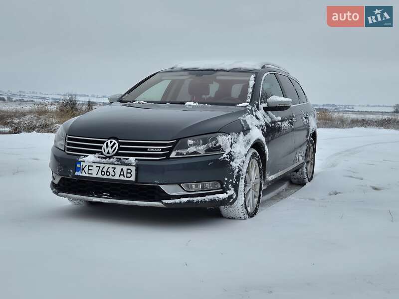Універсал Volkswagen Passat 2012 в Перещепині