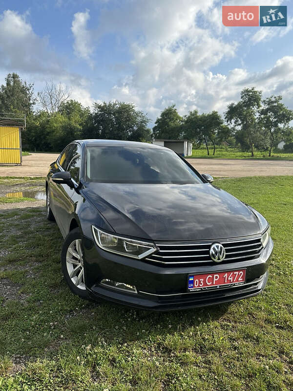 Седан Volkswagen Passat 2017 в Прилуках