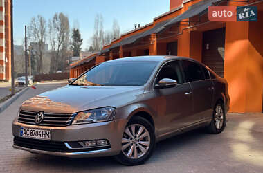 Седан Volkswagen Passat 2012 в Тернополе