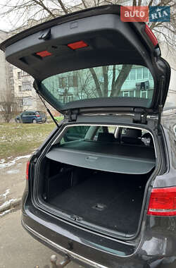 Универсал Volkswagen Passat 2011 в Калуше