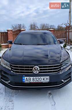 Седан Volkswagen Passat 2017 в Хмельницком