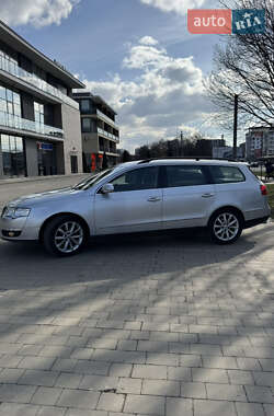 Універсал Volkswagen Passat 2009 в Ужгороді