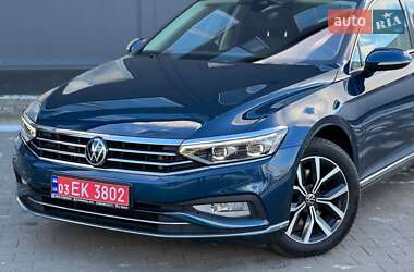 Универсал Volkswagen Passat 2020 в Киеве