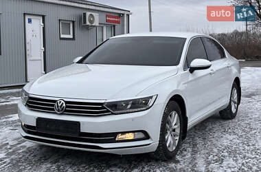 Седан Volkswagen Passat 2016 в Виннице