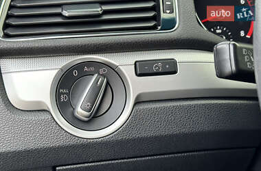 Седан Volkswagen Passat 2015 в 