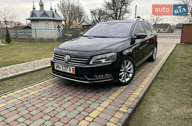 Универсал Volkswagen Passat 2011 в Снятине