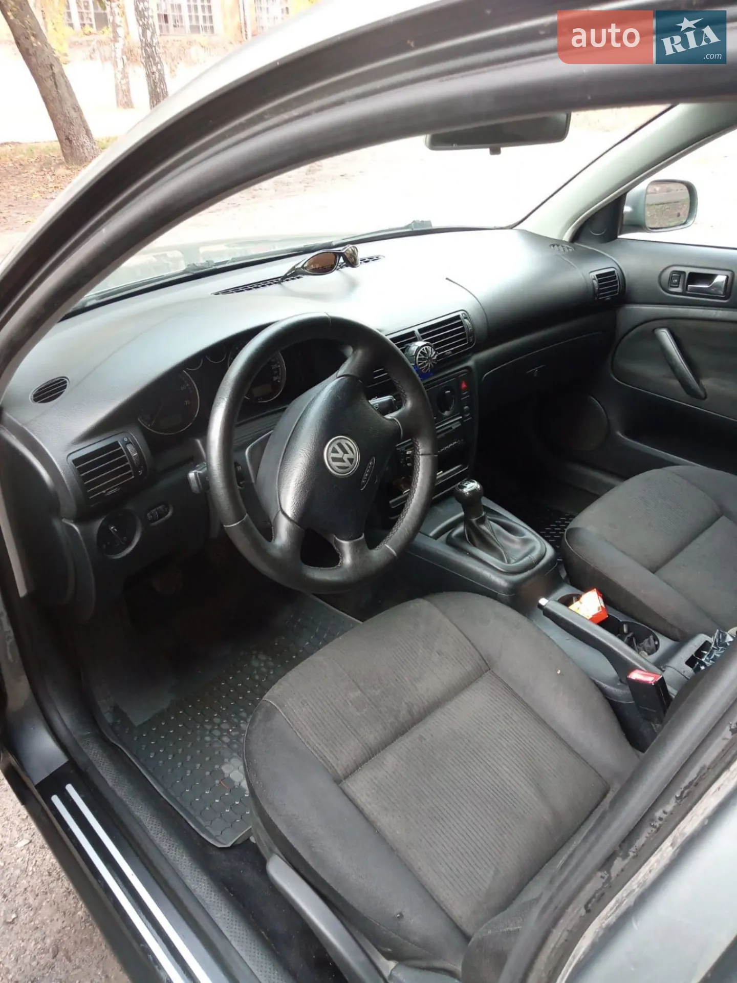 Volkswagen Passat 2003 VIN WVWZZZ3BZ4P053467 фото оголошення 5 з 7