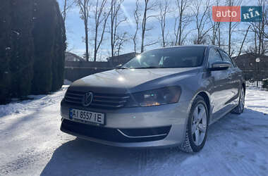 Седан Volkswagen Passat 2012 в Киеве