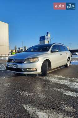 Универсал Volkswagen Passat 2011 в Киеве