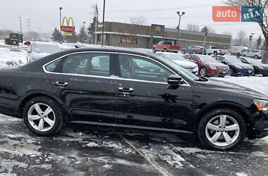 Седан Volkswagen Passat 2013 в Киеве