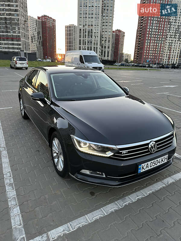 Седан Volkswagen Passat 2018 в 