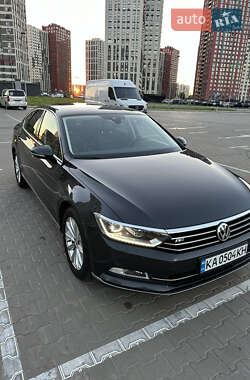 Седан Volkswagen Passat 2018 в 