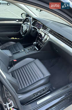 Седан Volkswagen Passat 2018 в 