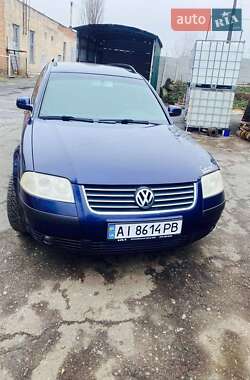 Універсал Volkswagen Passat 2000 в Володарці