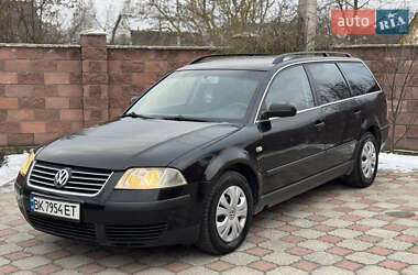 Универсал Volkswagen Passat 2003 в Нетешине