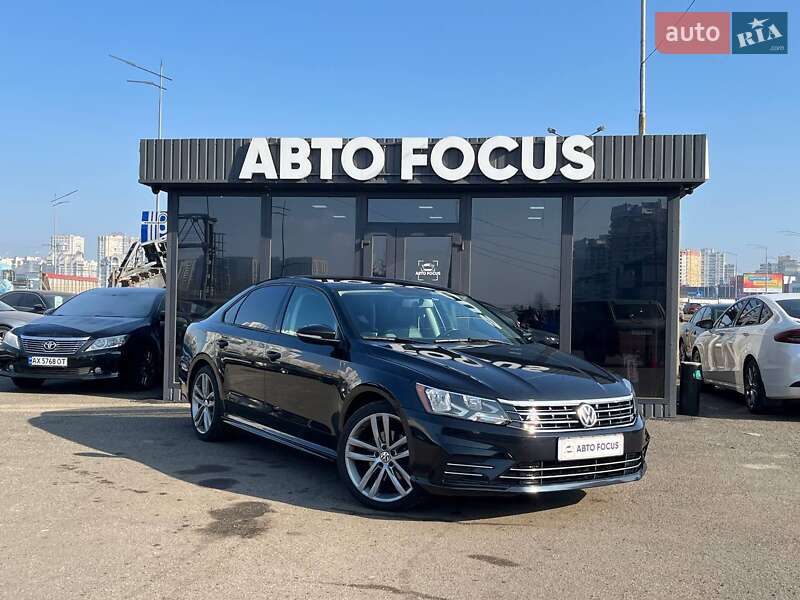 Седан Volkswagen Passat 2018 в Києві