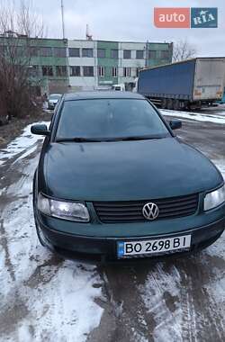 Седан Volkswagen Passat 1997 в Теребовлі