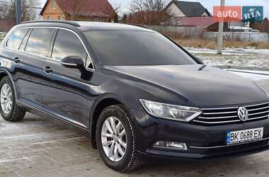 Універсал Volkswagen Passat 2016 в Рівному