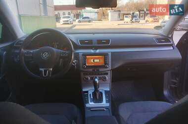 Універсал Volkswagen Passat 2013 в 