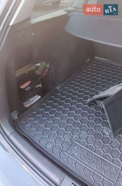 Універсал Volkswagen Passat 2013 в 