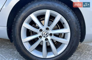 Универсал Volkswagen Passat 2012 в Львове