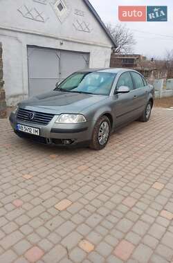 Седан Volkswagen Passat 2004 в Шаргороде