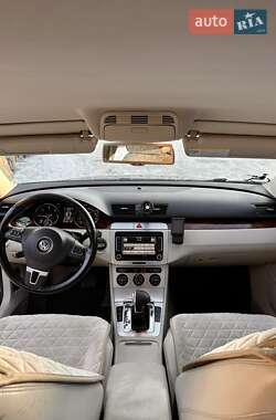 Універсал Volkswagen Passat 2009 в Сарнах