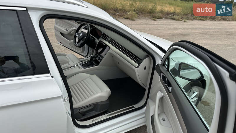 Універсал Volkswagen Passat 2019 в Умані