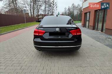 Седан Volkswagen Passat 2014 в Ивано-Франковске