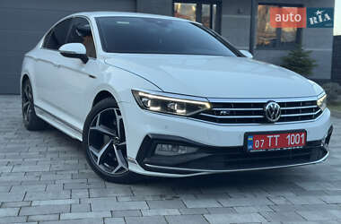 Седан Volkswagen Passat 2019 в 