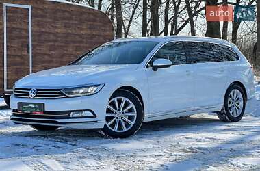 Универсал Volkswagen Passat 2018 в Киеве