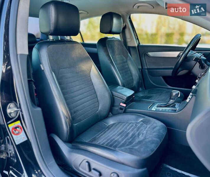Седан Volkswagen Passat 2012 в Днепре