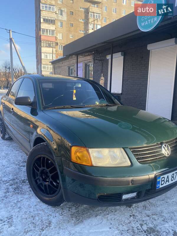 Седан Volkswagen Passat 1997 в 