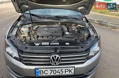 Седан Volkswagen Passat 2013 в 