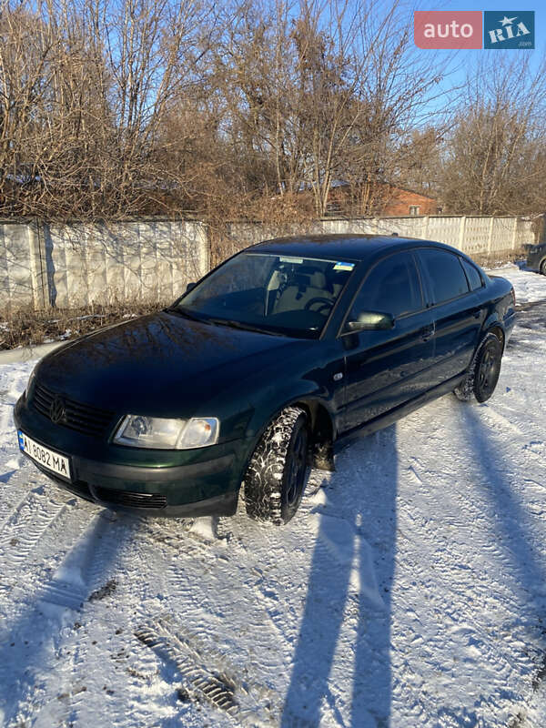 Седан Volkswagen Passat 1998 в Борисполе