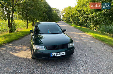 Седан Volkswagen Passat 1998 в Борисполі