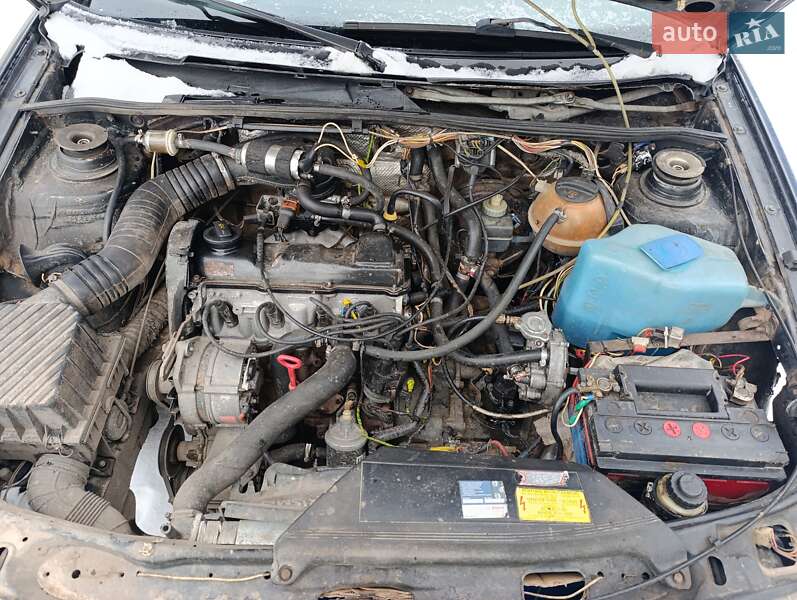 Універсал Volkswagen Passat 1991 в Глухові