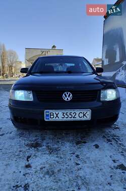 Седан Volkswagen Passat 1997 в Хмельницком