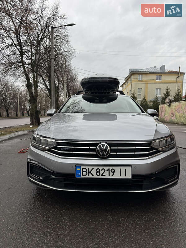 Универсал Volkswagen Passat 2022 в Киеве фото Универсал Volkswagen Passat 2022 в Киеве
