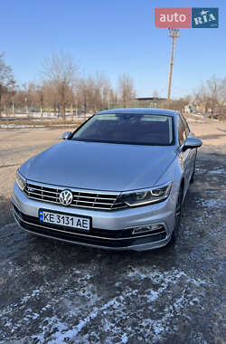 Седан Volkswagen Passat 2018 в Кривом Роге