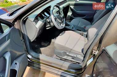 Универсал Volkswagen Passat 2015 в 