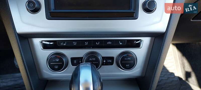 Универсал Volkswagen Passat 2015 в Хмельницком фото 30 Универсал Volkswagen Passat 2015 в Хмельницком