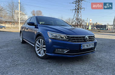 Седан Volkswagen Passat 2017 в Львові