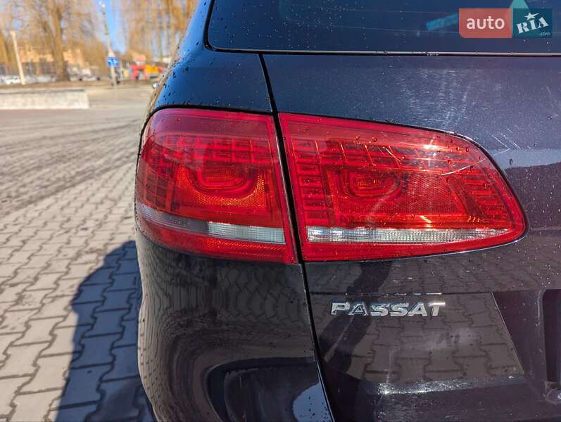 Универсал Volkswagen Passat 2013 в Ровно