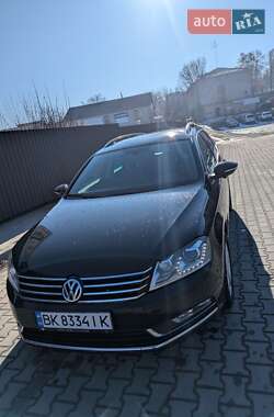 Універсал Volkswagen Passat 2013 в 