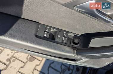 Універсал Volkswagen Passat 2013 в 