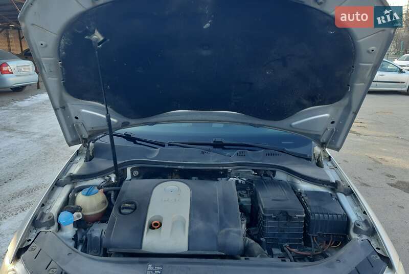 Седан Volkswagen Passat 2005 в Хмельницком