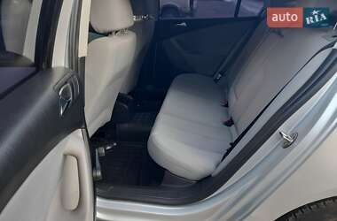 Седан Volkswagen Passat 2005 в 