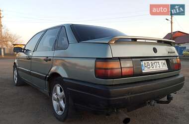 Седан Volkswagen Passat 1989 в Бершади