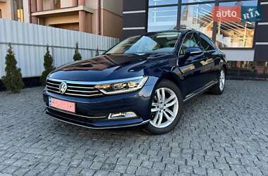 Седан Volkswagen Passat 2016 в Тячеве